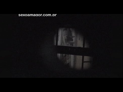 ❤️ Blondie tiġi filmata segretament minn voyeur tal-viċinat moħbi wara briks vojta ❤️❌ Sess fil-porn mt.wassell.ru ❌️